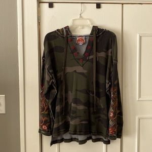 Johnny Was Large Camo waffle knit long sleeve